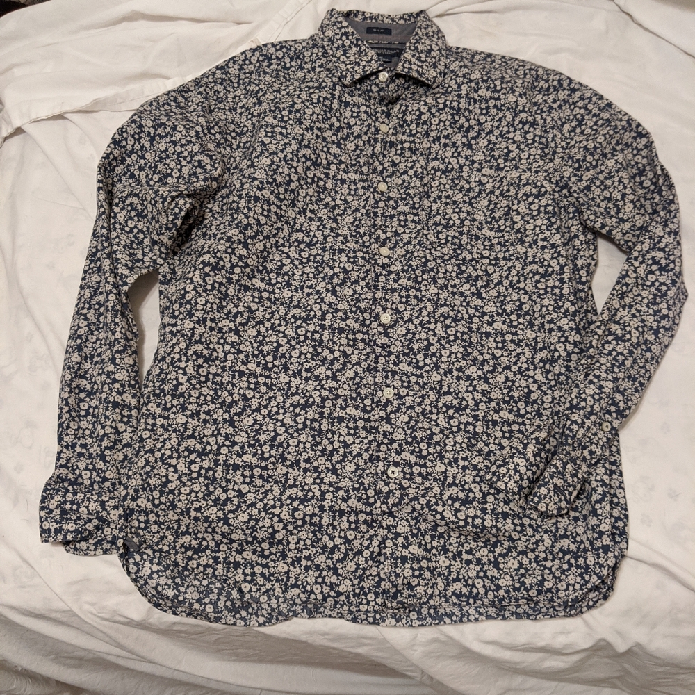American eagle long sleeve button down